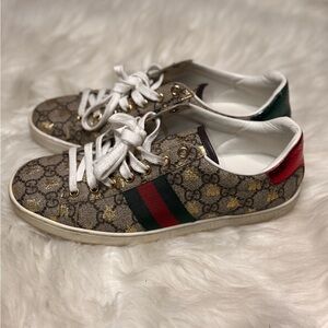 Gucci Bumblebee Sneakers with Red and Green Stripes Logo